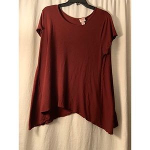 Burgundy short sleeve top